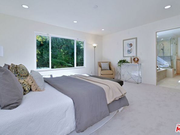 14128 Dickens Street, Sherman Oaks CA 91423