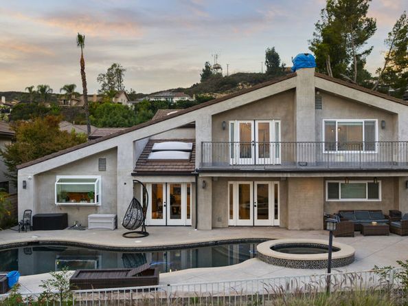 2427 Flintridge Drive, Glendale CA 91206