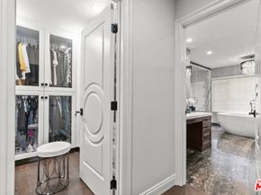 2427 Flintridge Drive, Glendale CA 91206