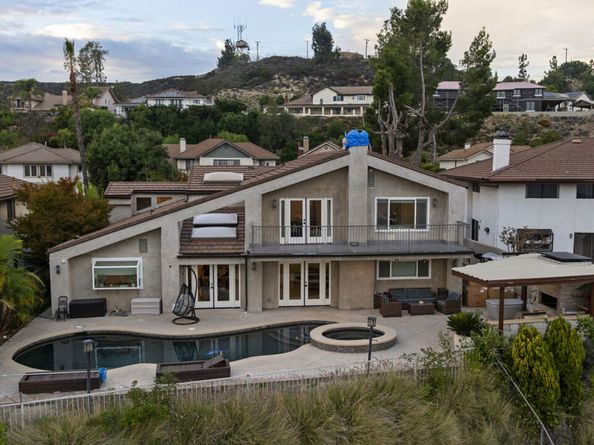 2427 Flintridge Drive, Glendale CA 91206