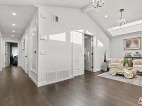 2427 Flintridge Drive, Glendale CA 91206