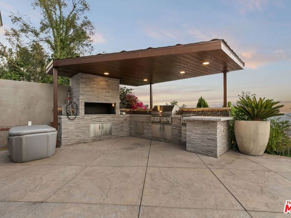 2427 Flintridge Drive, Glendale CA 91206