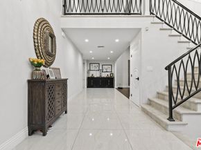 2427 Flintridge Drive, Glendale CA 91206