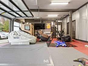 2427 Flintridge Drive, Glendale CA 91206