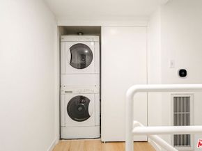 1532 9th Street 2, Santa Monica CA 90401