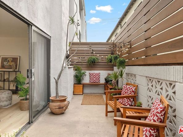 1532 9th Street 2, Santa Monica CA 90401