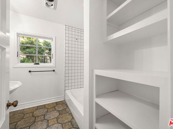 1849 Benecia Avenue, Los Angeles CA 90025