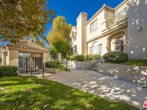 4520 Pennsylvania Avenue 119, La Crescenta CA 91214