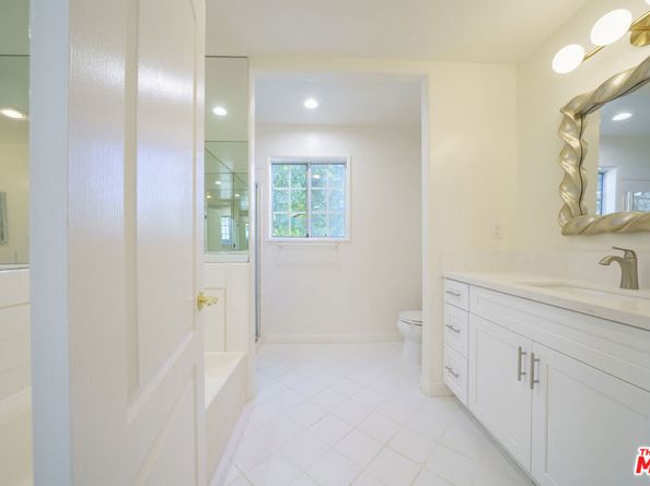 4520 Pennsylvania Avenue 119, La Crescenta CA 91214