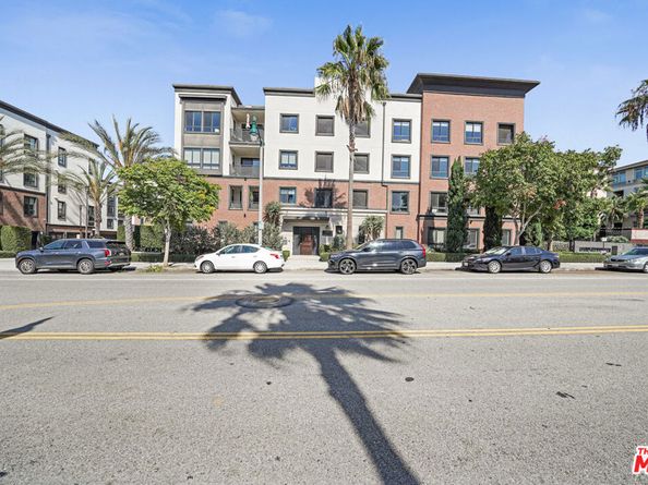 12871 Runway Road 2, Playa Vista CA 90094