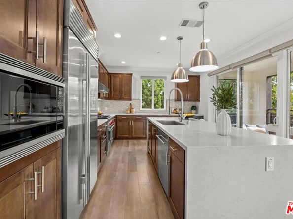 12871 Runway Road 2, Playa Vista CA 90094