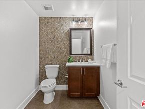 12871 Runway Road 2, Playa Vista CA 90094