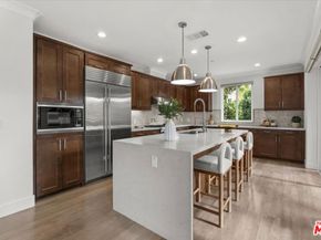 12871 Runway Road 2, Playa Vista CA 90094