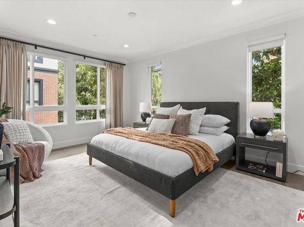 12871 Runway Road 2, Playa Vista CA 90094