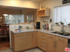 202 4th Avenue, Venice CA 90291