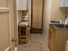 202 4th Avenue, Venice CA 90291