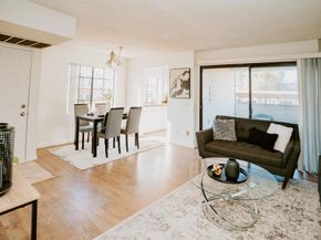 8509 Summerdale Rd 365, San Diego CA 92126