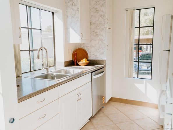 8509 Summerdale Rd 365, San Diego CA 92126