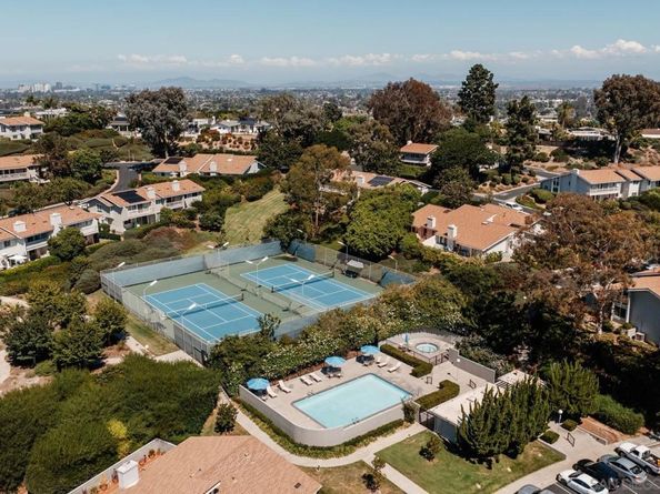 2163 Caminito Circulo Norte, La Jolla CA 92037