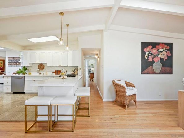 3275 Maezel Ln, Carlsbad CA 92008