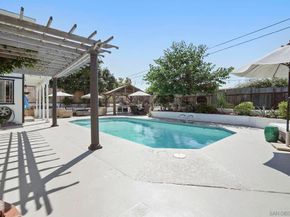 3275 Maezel Ln, Carlsbad CA 92008