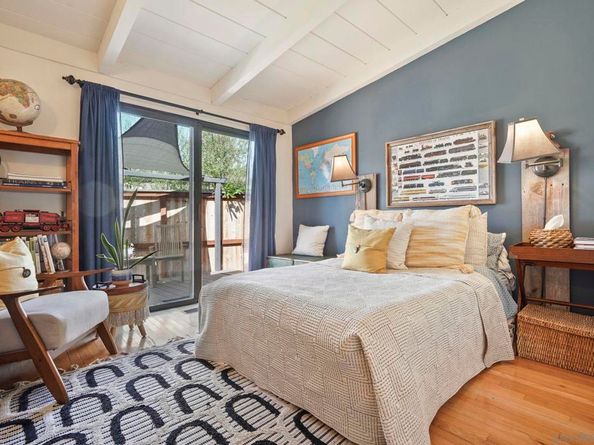 3275 Maezel Ln, Carlsbad CA 92008