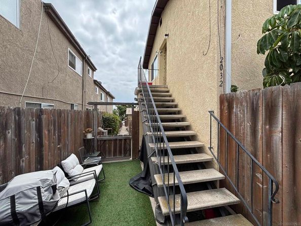 2028 Thomas Ave, San Diego CA 92109