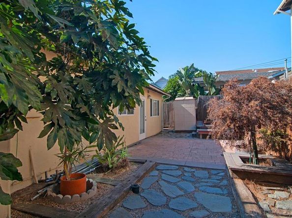 2028 Thomas Ave, San Diego CA 92109