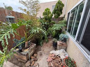 2028 Thomas Ave, San Diego CA 92109