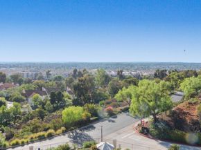 11175 Affinity Ct 45, San Diego CA 92131
