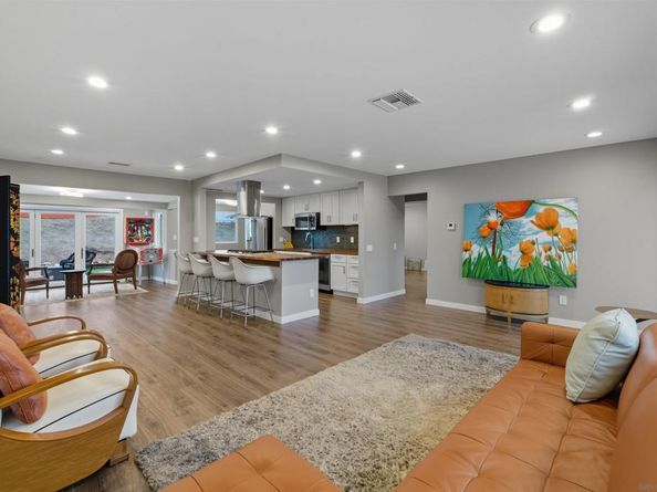 12215 Santiago Road West Santiago, San Diego CA 92128