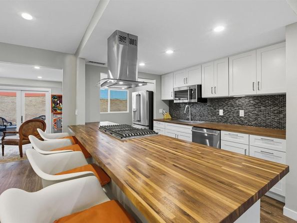 12215 Santiago Road West Santiago, San Diego CA 92128