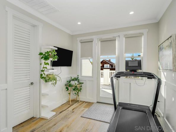 120 I Ave, Coronado CA 92118