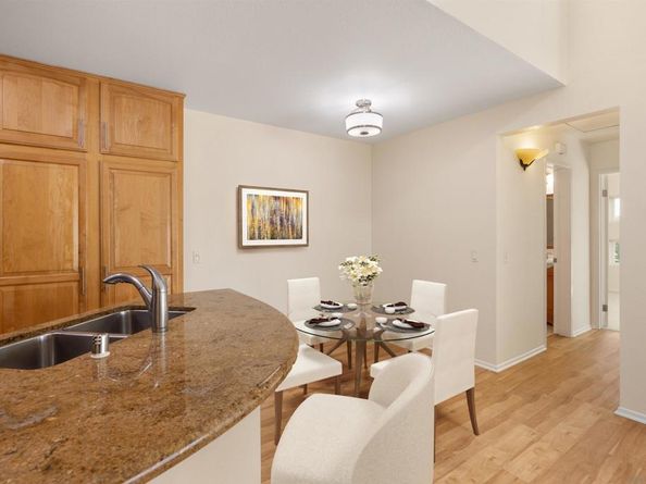 7067 Camino Revueltos 312, San Diego CA 92111