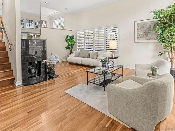 3946 La Jolla Village Dr, La Jolla CA 92037