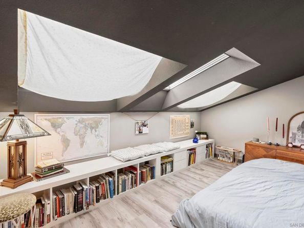 1859 Haymarket rd, Encinitas CA 92024