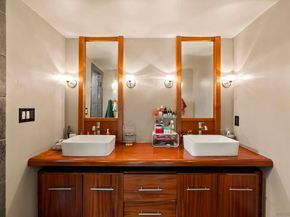 1859 Haymarket rd, Encinitas CA 92024