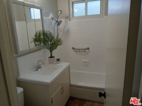 2553 Pine Avenue, Long Beach CA 90806