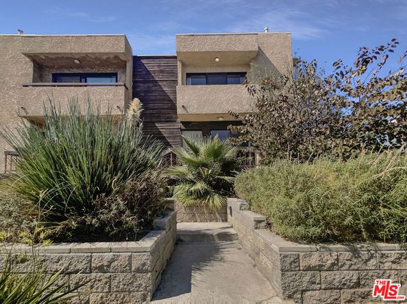 14735 Victory Boulevard 3, Van Nuys CA 91411