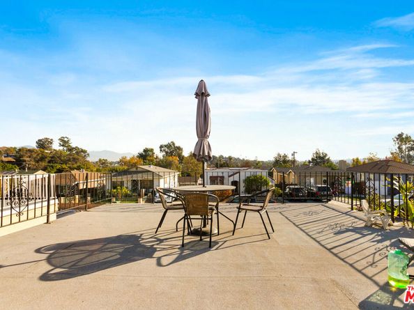 2323 Warwick Avenue, Los Angeles CA 90032