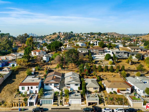 2323 Warwick Avenue, Los Angeles CA 90032