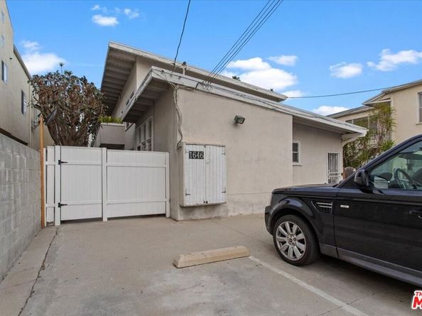 1646 Berkeley Street, Santa Monica CA 90404