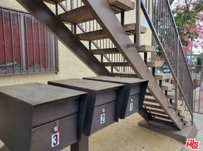 5151 Navarro Street, Los Angeles CA 90032