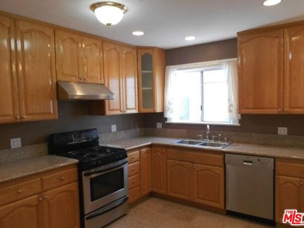 1143 N New Hampshire Avenue, Los Angeles CA 90029
