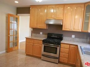 1143 N New Hampshire Avenue, Los Angeles CA 90029