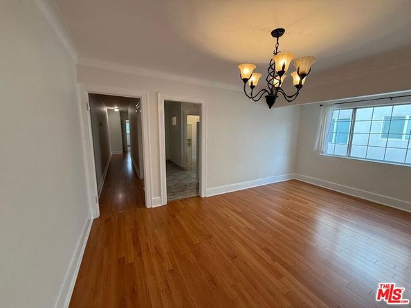 1143 N New Hampshire Avenue, Los Angeles CA 90029