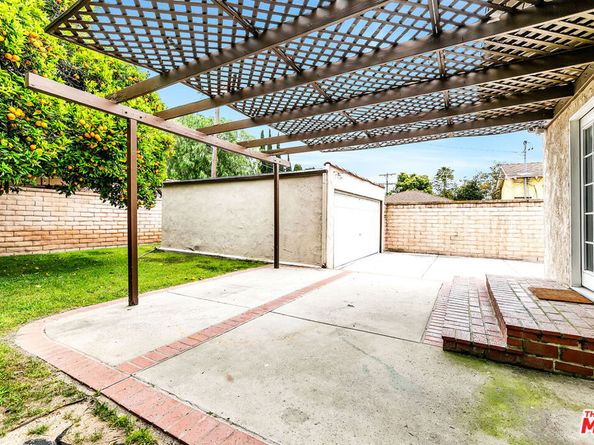 2524 Federal Avenue, Los Angeles CA 90064
