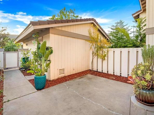 11168 Poblado Rd, San Diego CA 92127