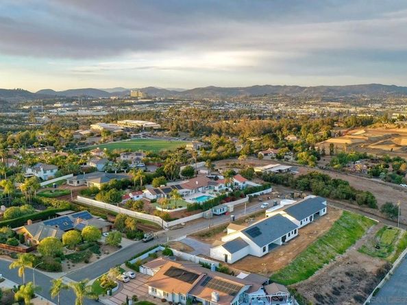 1648 Calle Catalina, Escondido CA 92029
