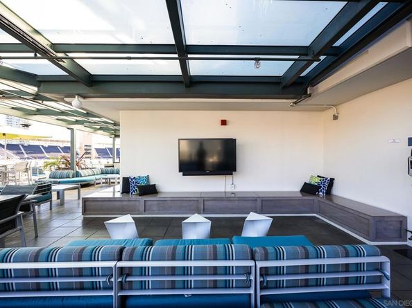 325 7th Ave 1406, San Diego CA 92101